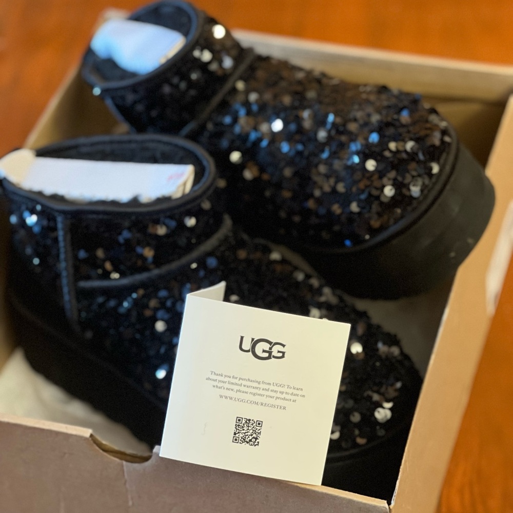 UGG MINI SPARKLE PLATFORM